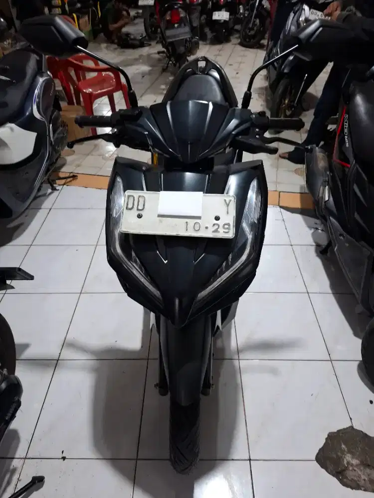 Honda Vario 125cc 2024 Hitam Keyless