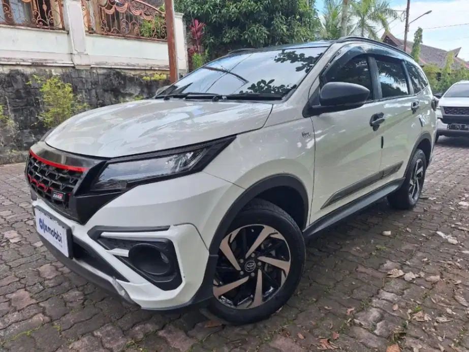 TOYOTA RUSH 1.5 GR SPORT BENSIN MT 2023 KTYR