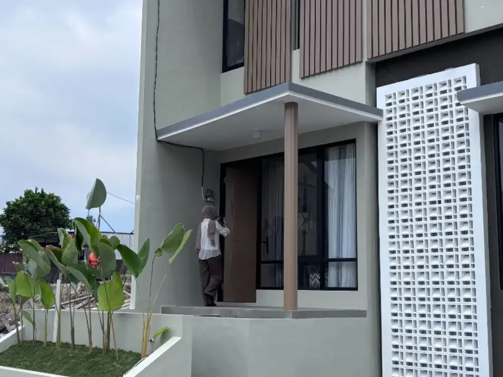 Bayar Angsur Vila Strategis Batu 2 Menit Pasar Bunga Jalan Kavling Lebar