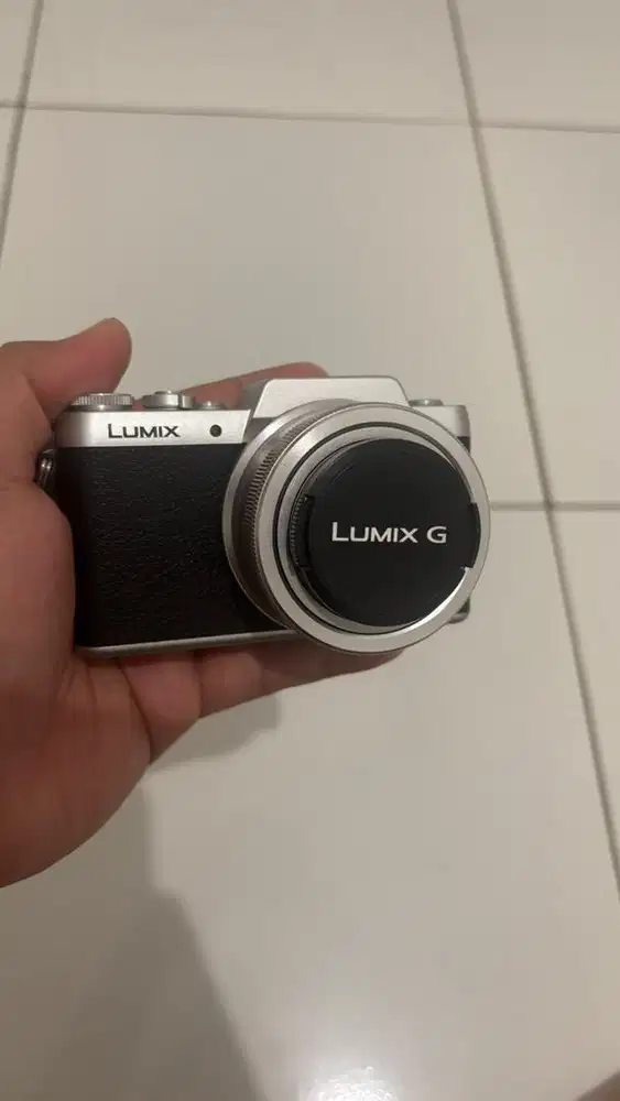 Mirrorless Lumix GF8 mulus