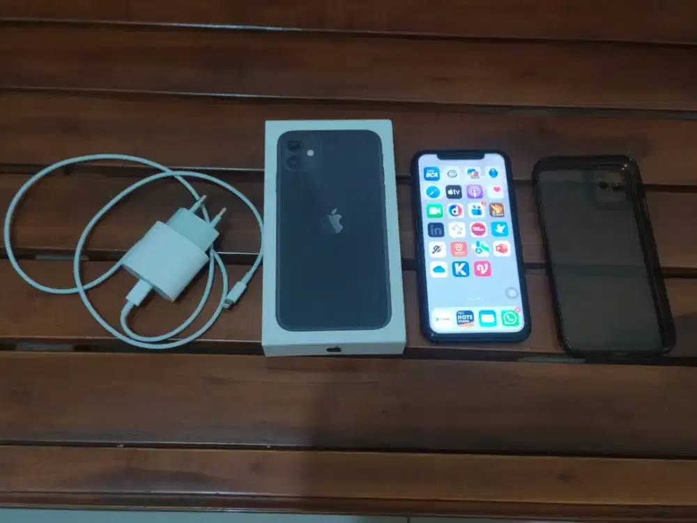 iPhone 11 64 GB Full sett