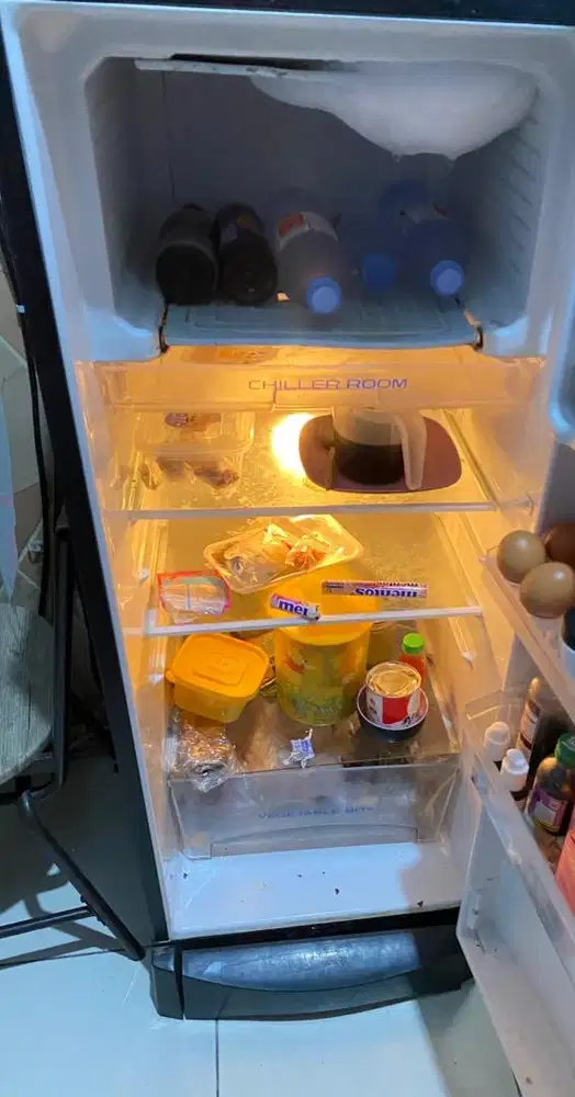 Dijual kulkas aqua bekas 1 pintu