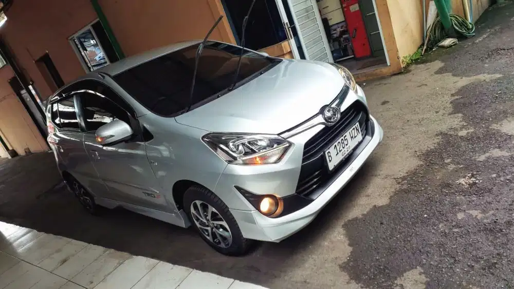 DP 3Jt Toyota Agya 1.2 S TRD Manual 2018 Silver Low Km
