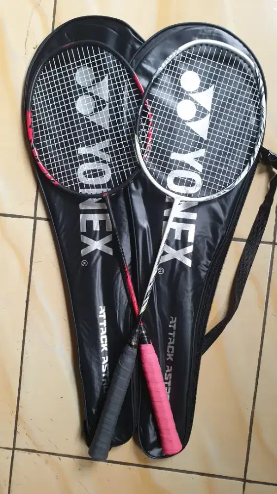 Raket yonex astrox 99 pro dan yonex arc 11 pro