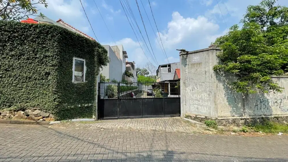 DISEWAKAN RUMAH DILOKASI SANGAT STRATEGIS, BEBAS BANJIR, DAN MURAH