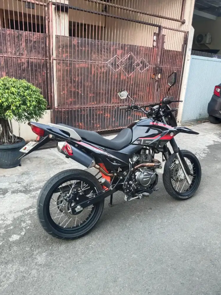 SM sport trail GY aries sport 150 tahun 2023 gres kilometer rendah