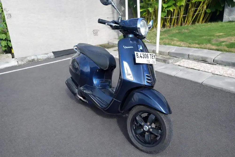 Jual vespa primavera Blue 2014