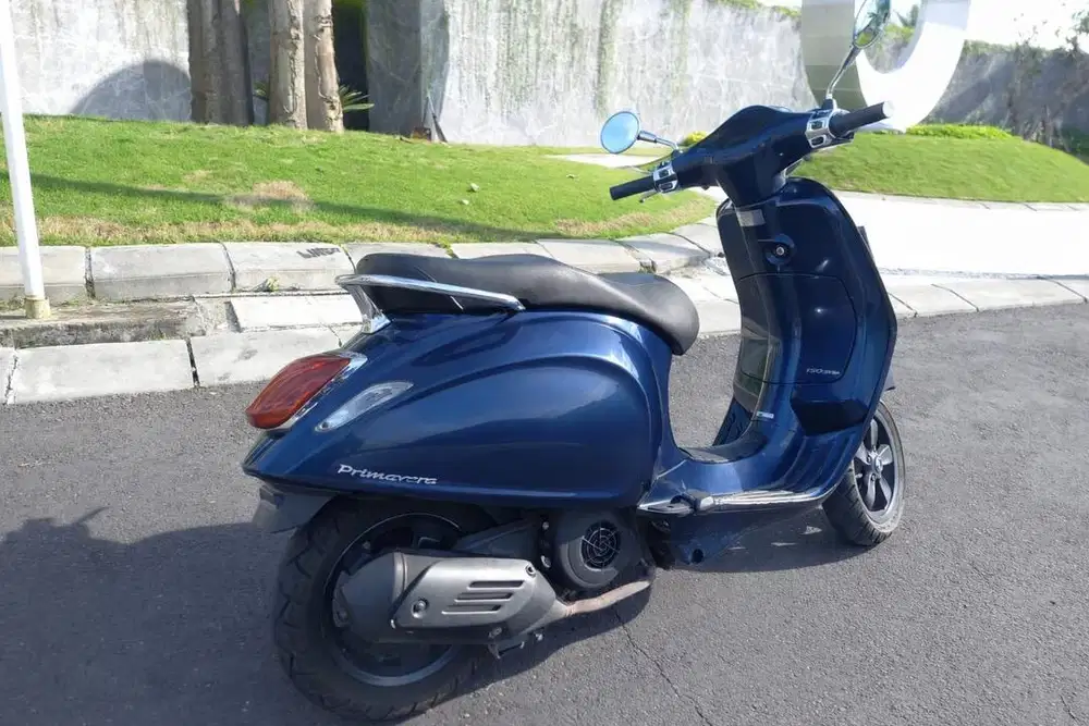 Jual vespa primavera Blue 2014