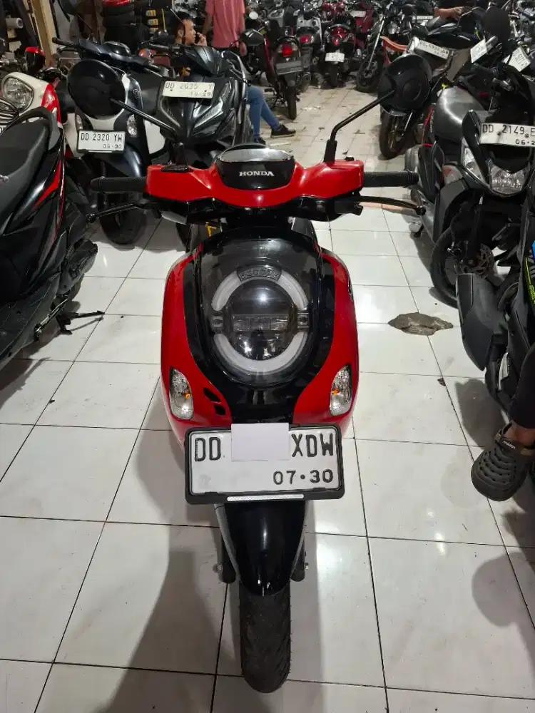 Honda Scoopy 110cc 2025 merah hitam