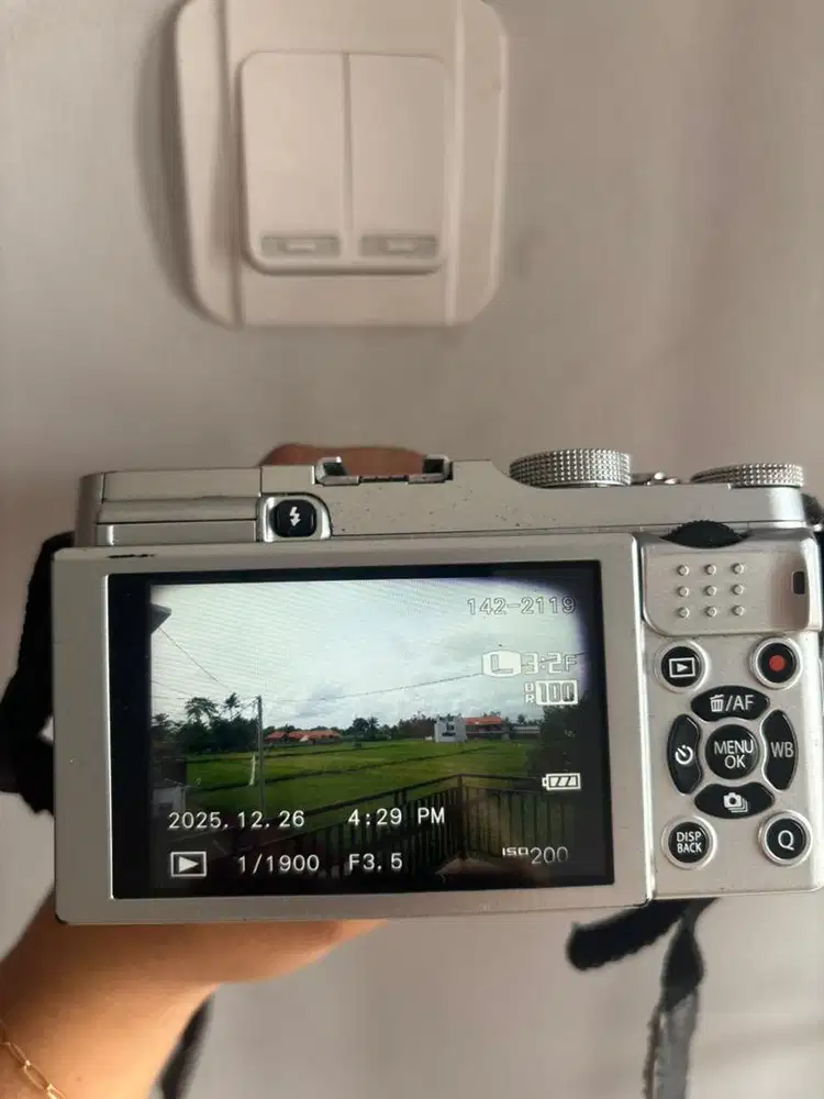 preloved fujifilm xa-2