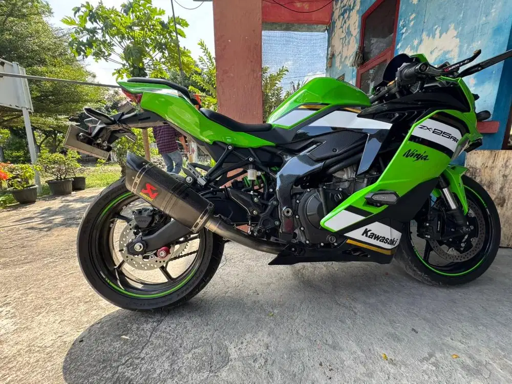 Ninja Zx25rr akrapovic