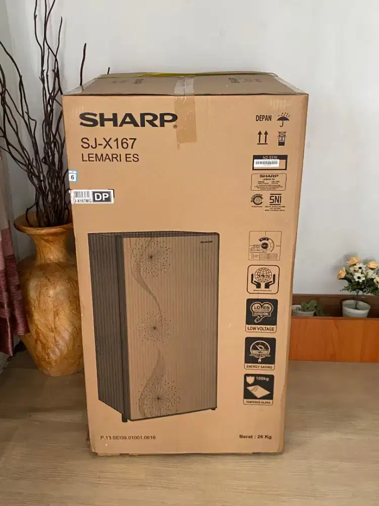 Kulkas SHARP BARU NEW belum dibuka dari dus