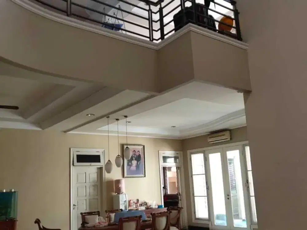 For sale rumah luxs minimalis pakuwon city Laguna Regency