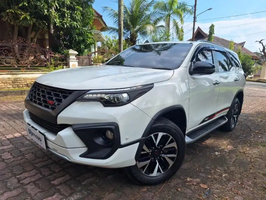 TOYOTA FORTUNER 2.4 VRZ TRD SOLAR AT 2018 KTBH