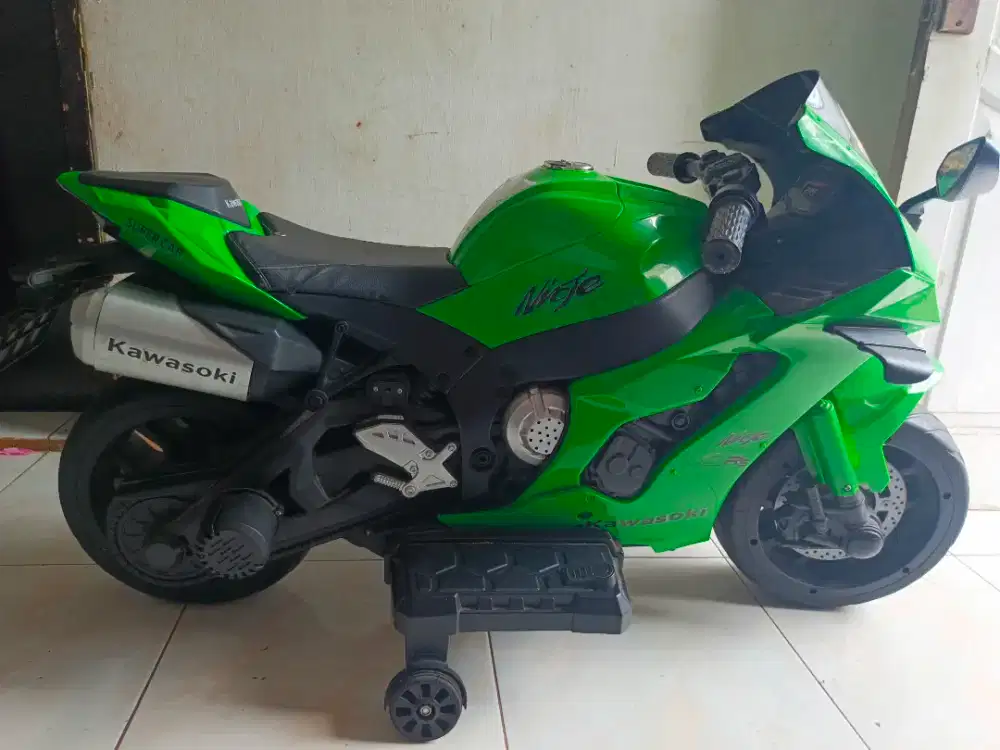 Motor aki mainan anak
