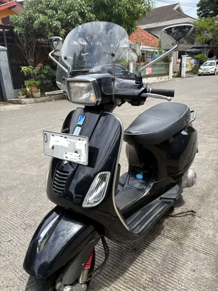 Jual Vespa S150Ie 2012
