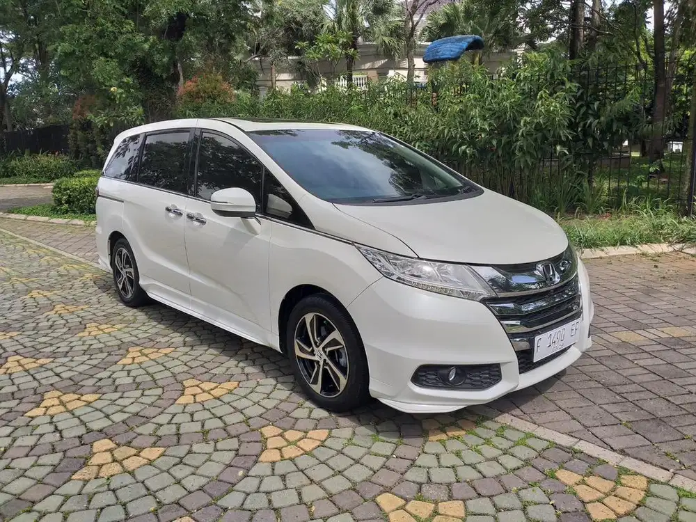 [LOW KM] Honda Odyssey 2.4 AT 2014