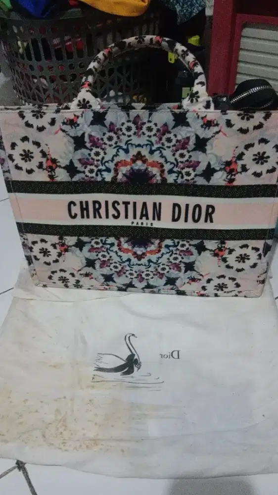 Tas authentic preloved