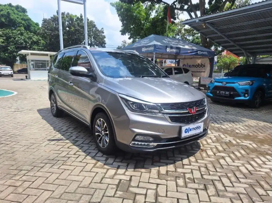 LOW DP Wuling Cortez 1.5 LT Lux Bensin-AT 2019 BIB