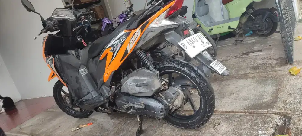 Dijual Honda Vario Thn 2012 masih standard