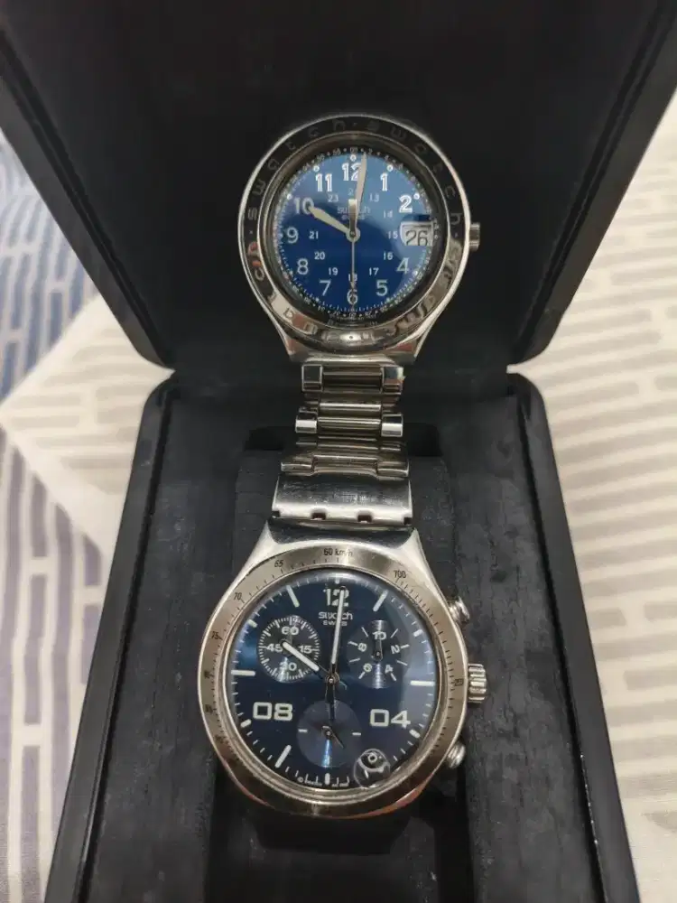 Sepasang swatch irony with date