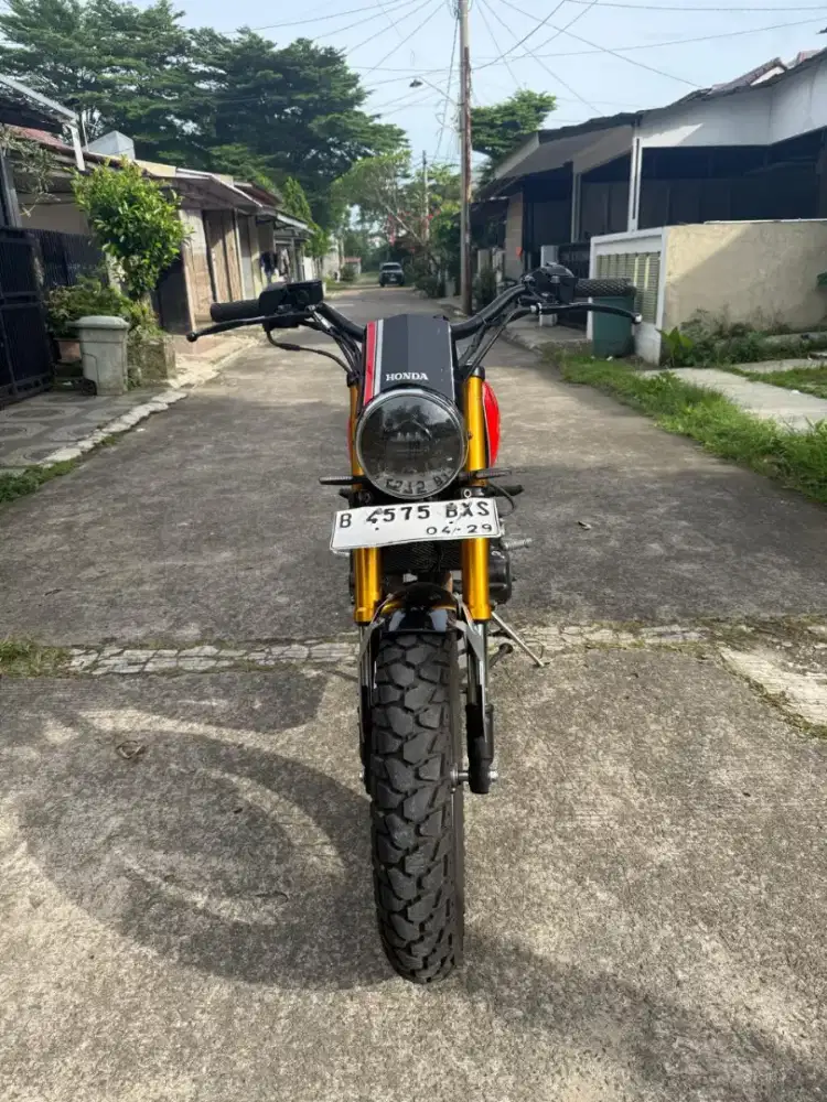 Honda Tiger Scrambler 400CC