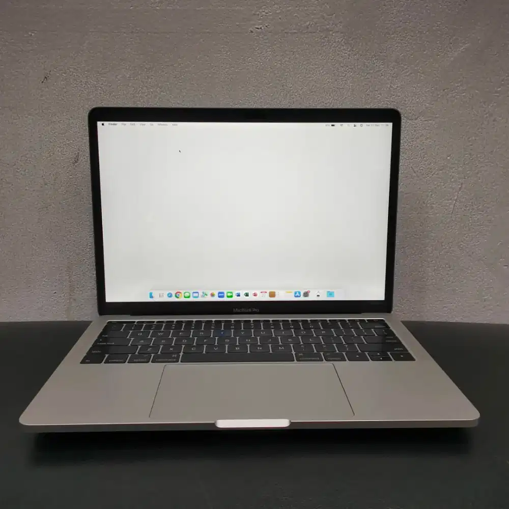 Macbook Pro Non TB 13 inch 2017 Core i5 - 2,3GHz RAM 8GB SSD 128GB