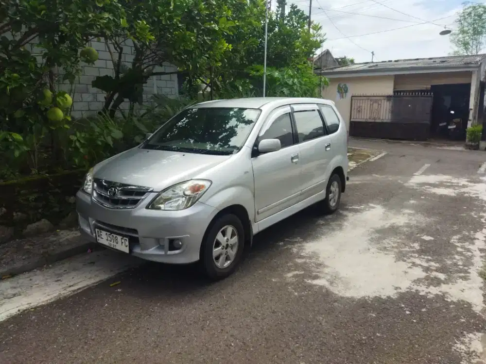 Jual mobil avanza 2007 kondisi normal  manual tranmisi