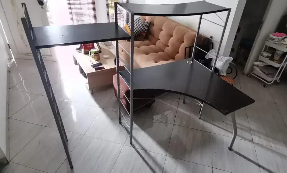 MEJA BELAJAR MINIMALIS BESI