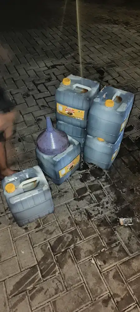 Dibutuhkan kurir ambil minyak jelantah