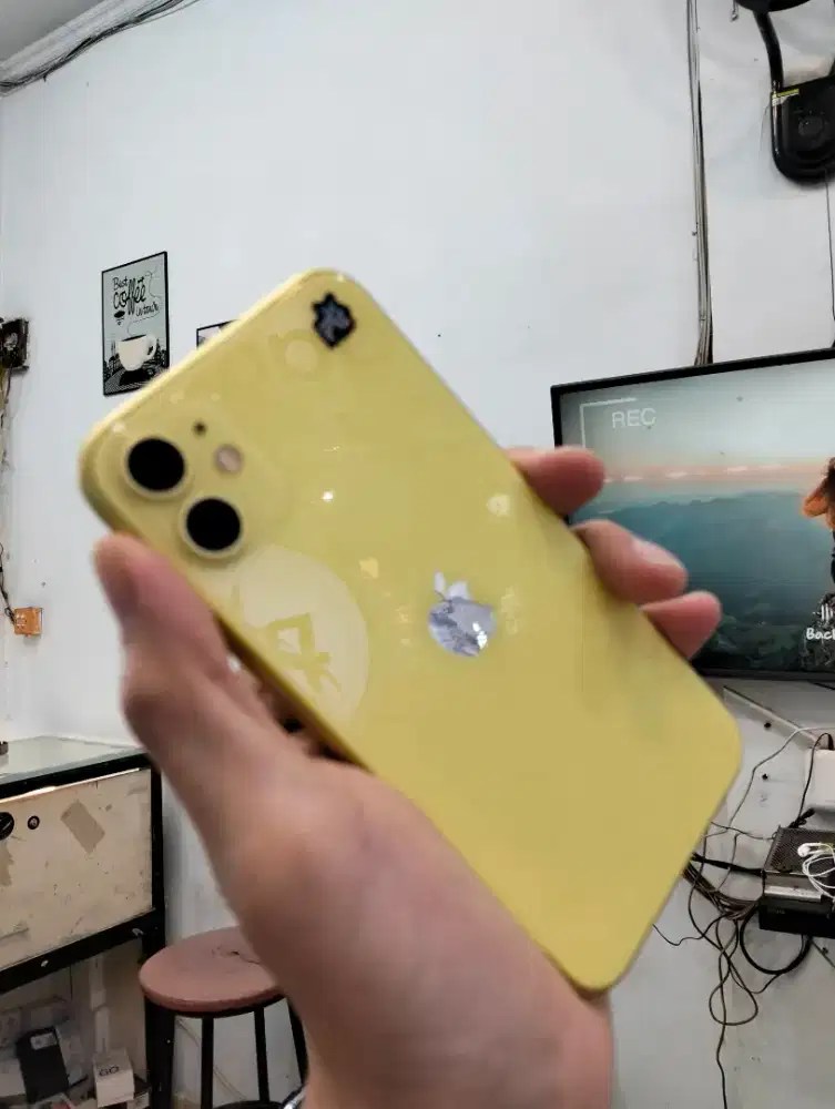 IPhone 11 64 gb inter