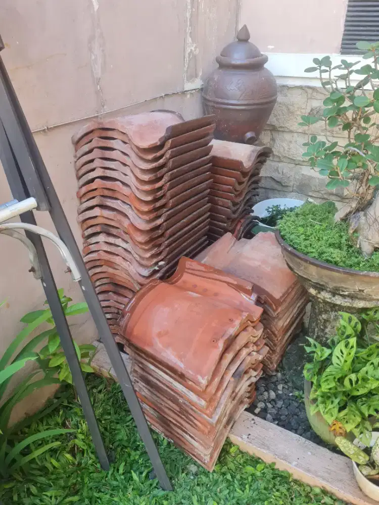 Genteng kramik Karmuri