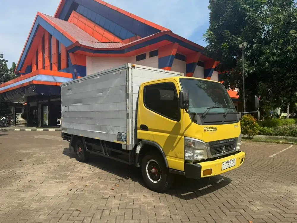 Canter engkel long box 2017 low km