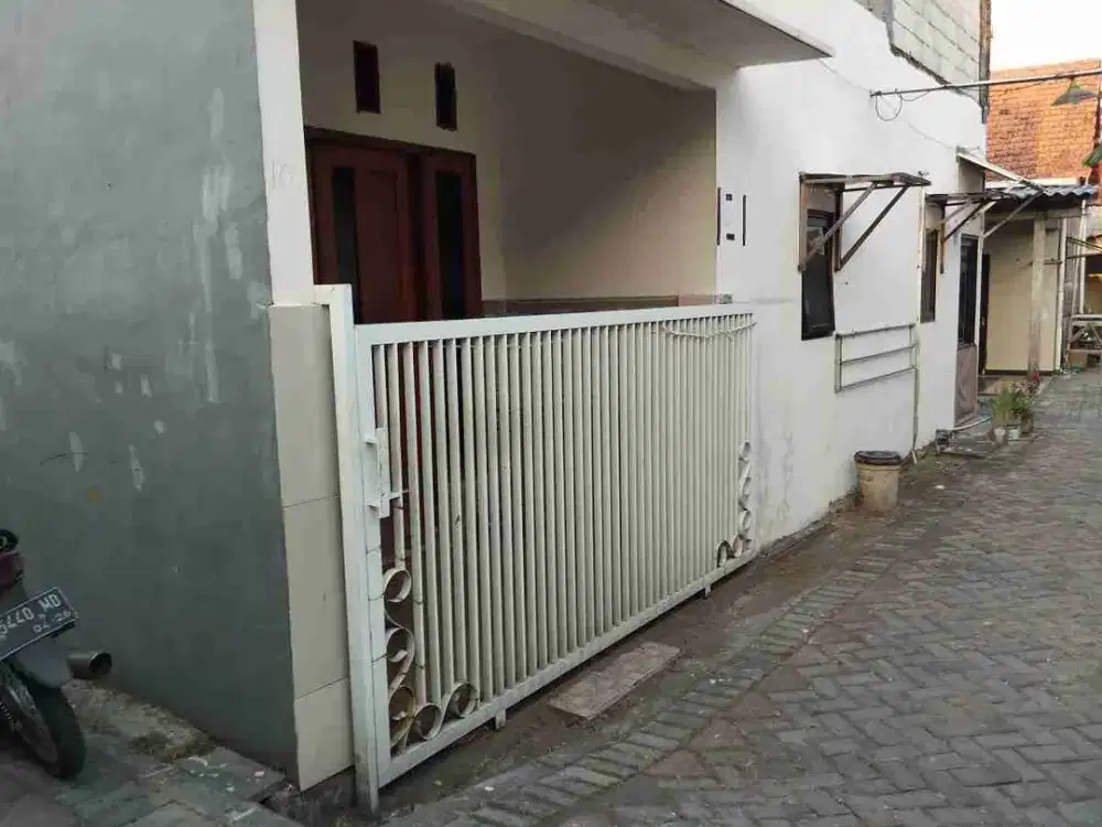 Di Jual Rumah Hook 1.5 Lantai Jl. Bungkal Sambikerep Manukan Surabaya SHM IMB Jual Murah