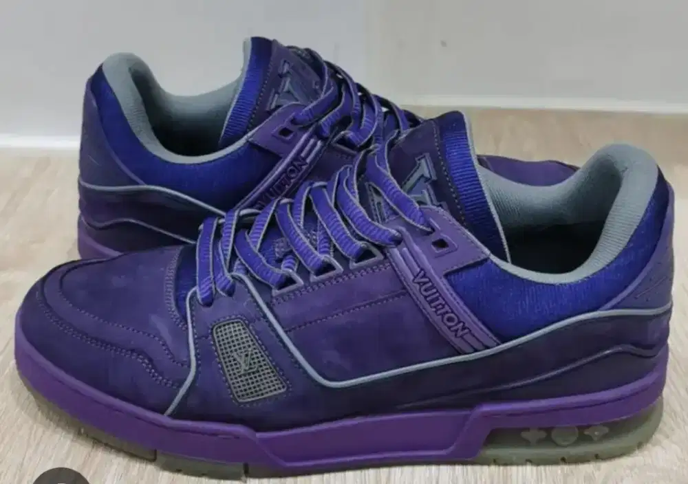 Sepatu Second Branded LV Louis Vuitton Trainer Purple mewah 42 43