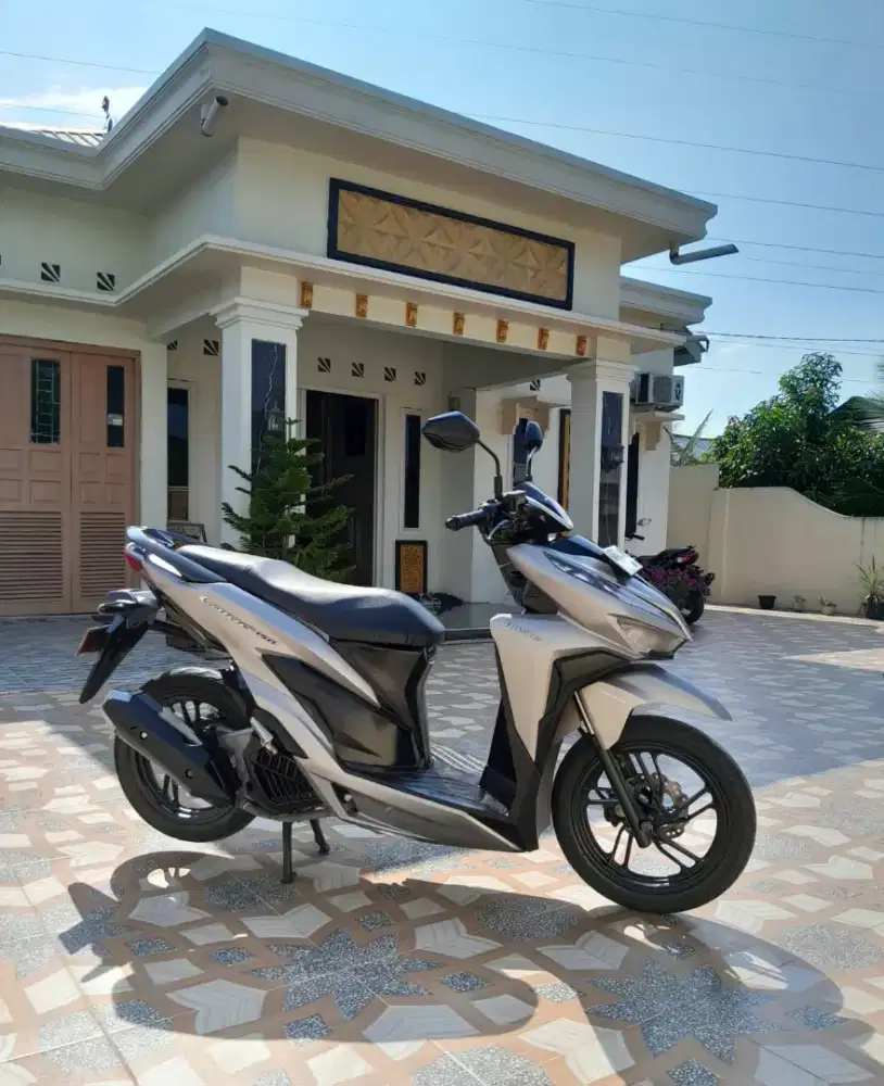 VARIO 150 CC WARNA LANGKAH LIMITED EDITION PAJAK HIDUP