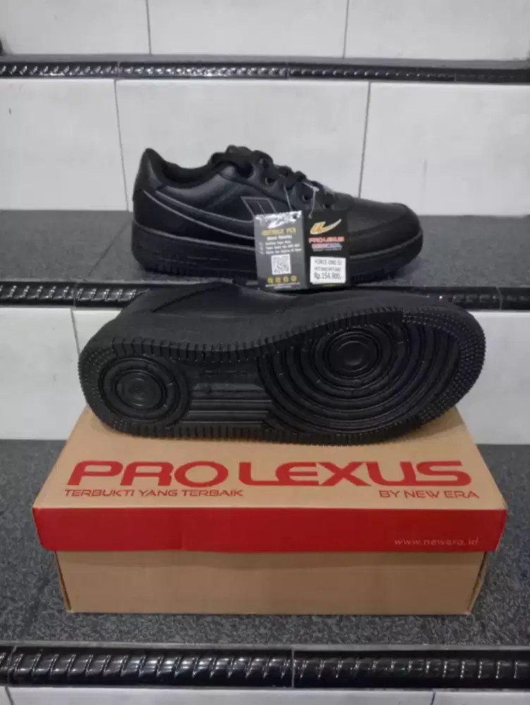 Promot sepatu new era