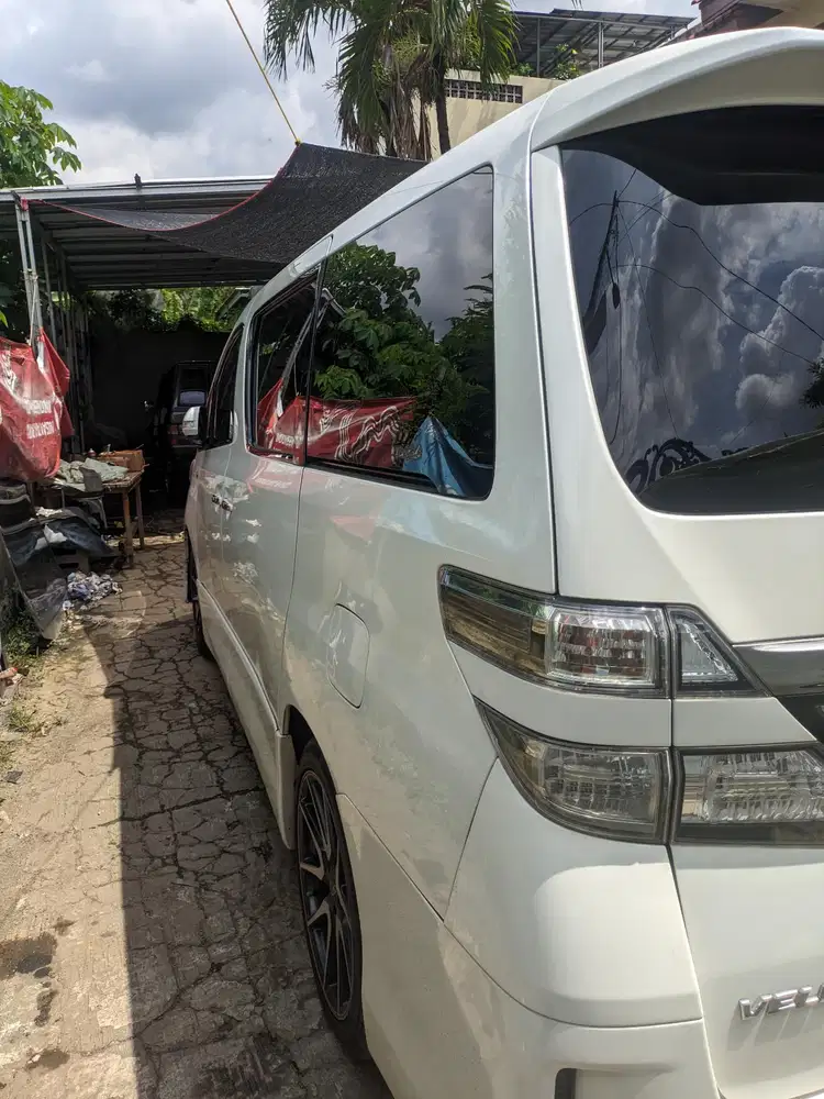 Toyota Vellfire 2013 Bensin