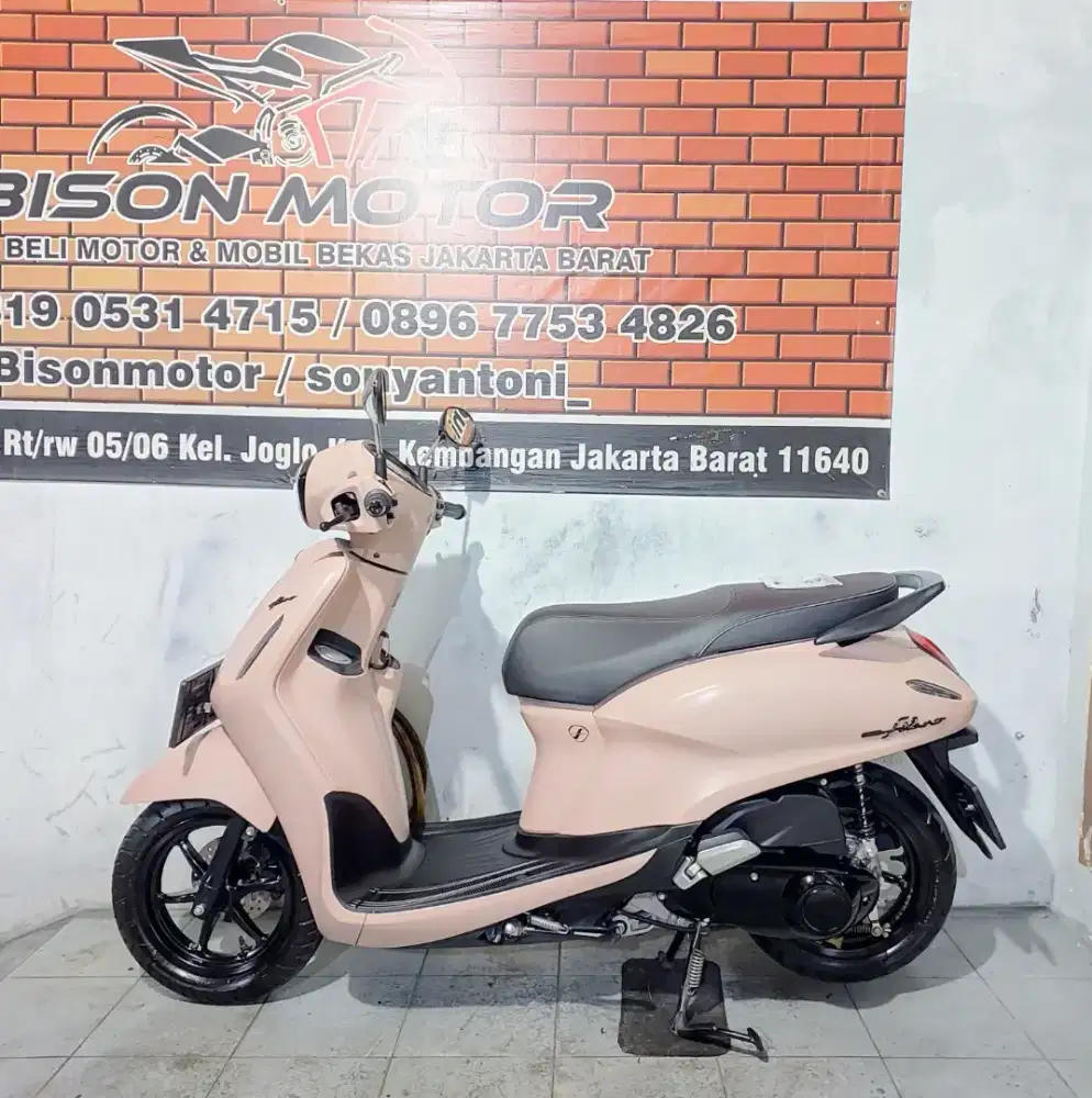 YAMAHA GRAND FILANO NEO HYBRID KEYLESS 125 TAHUN 2025 ISTIMEWA PINK