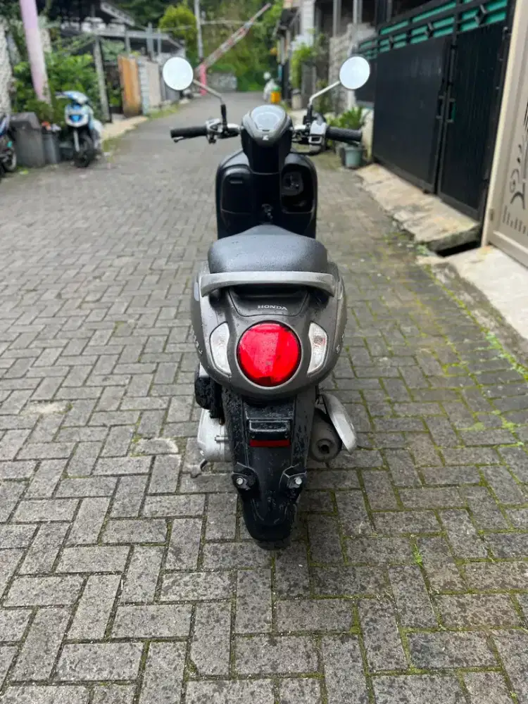 Honda scoopy tahun 2022