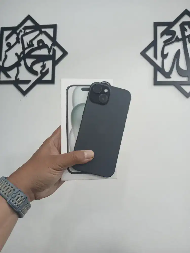 Iphone 15 128 ibox sebulan pake