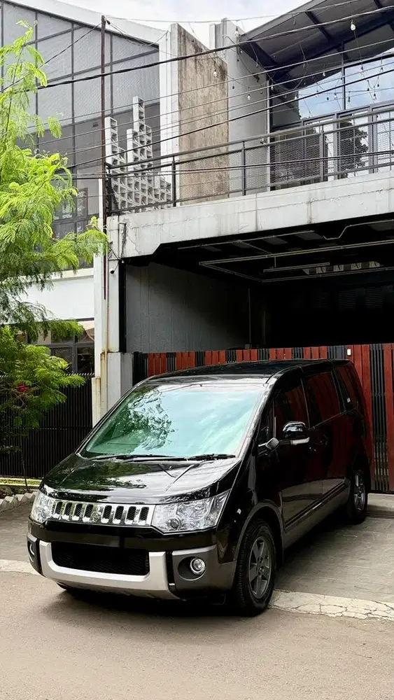 Mits Delica 2.0 2015 CBU Antik