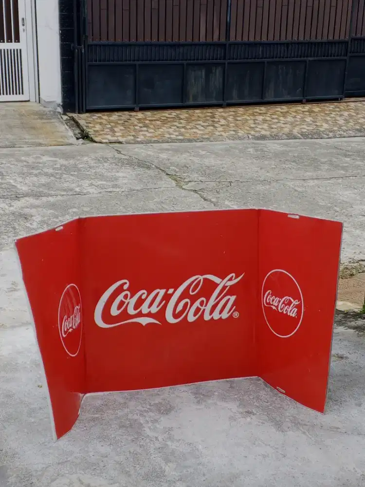 Layar Display/Papan Iklan Lipat Cocacola