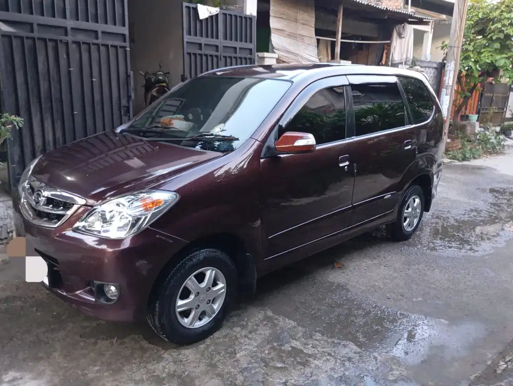 Daihatsu Xenia 2011 Bensin