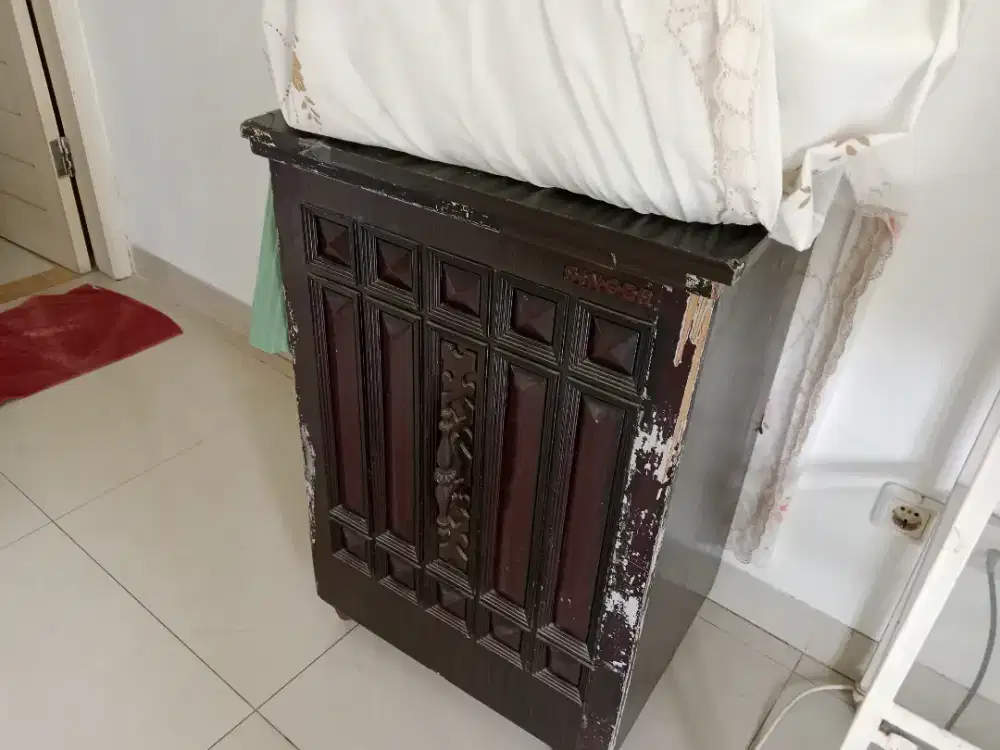 Mesin jahit Singer antik vintage