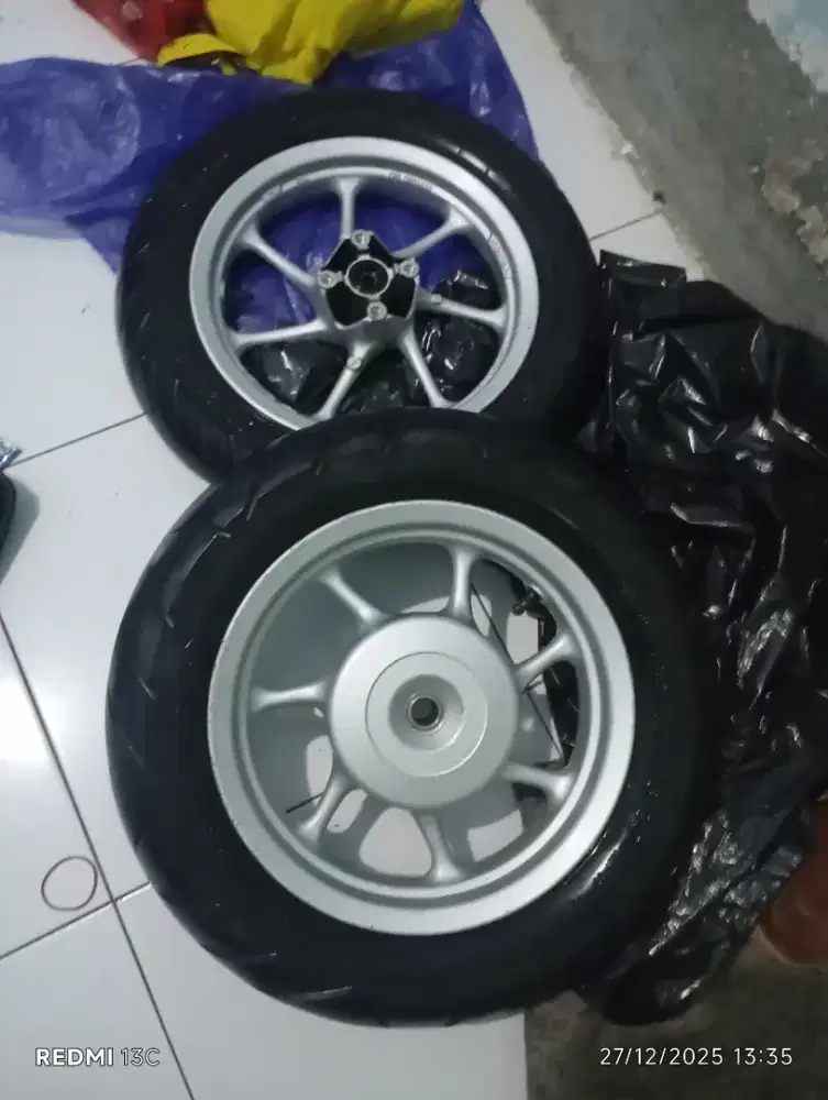 Velg dan ban Scoopy donut