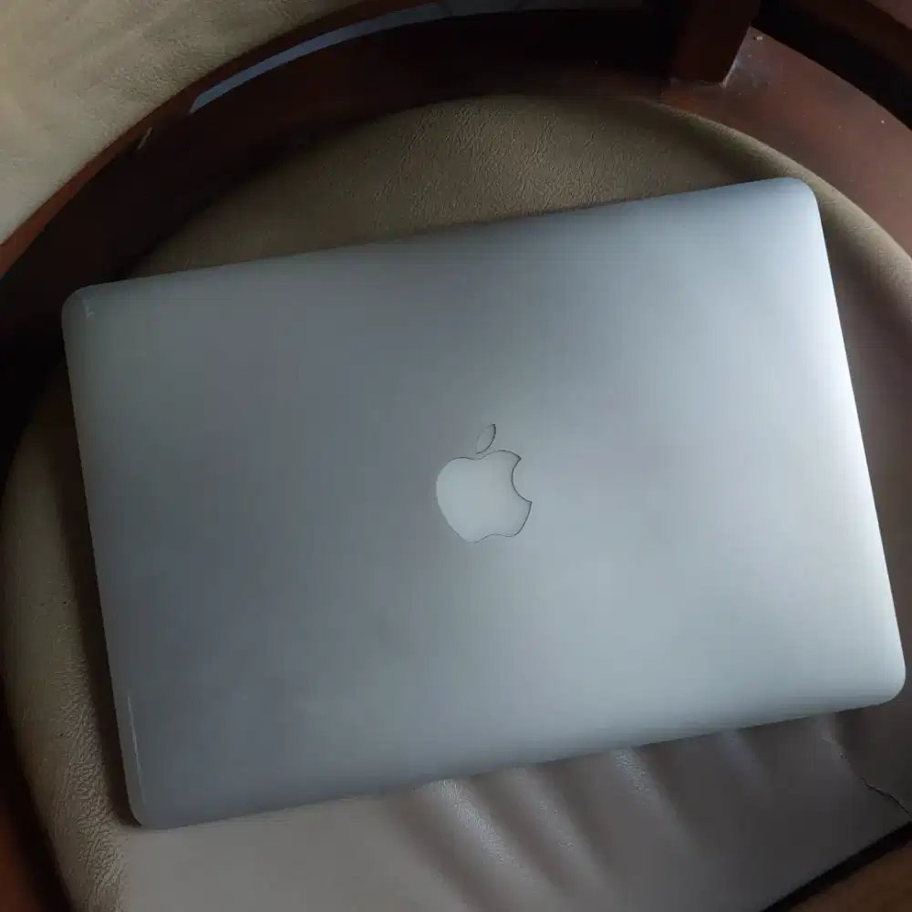 Macbook Pro 2015 8/256gb