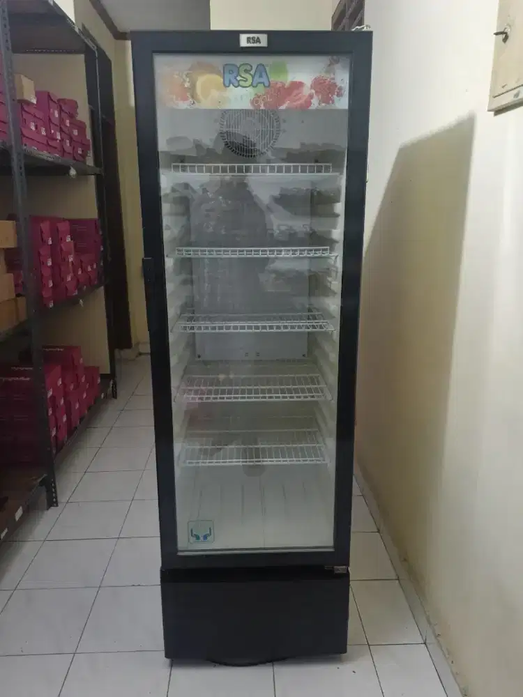 Showcase RSA AGATE 300 5 Rak Display 282 liter