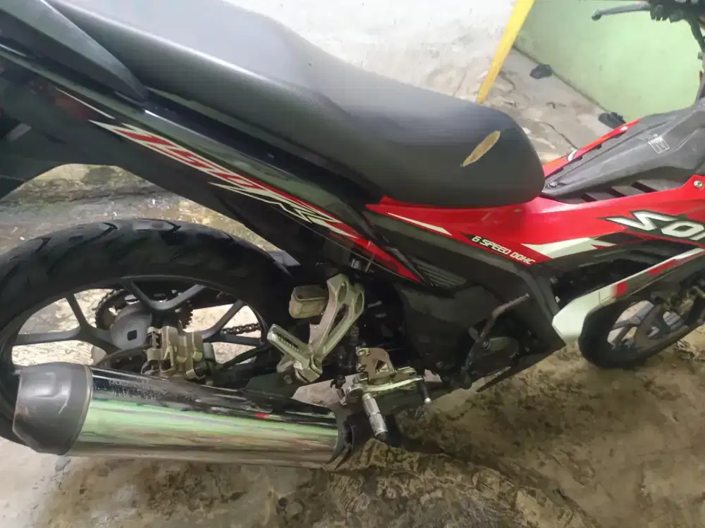 Dijual honda sonic tahun 2018 B DKI Jakarta Selatan