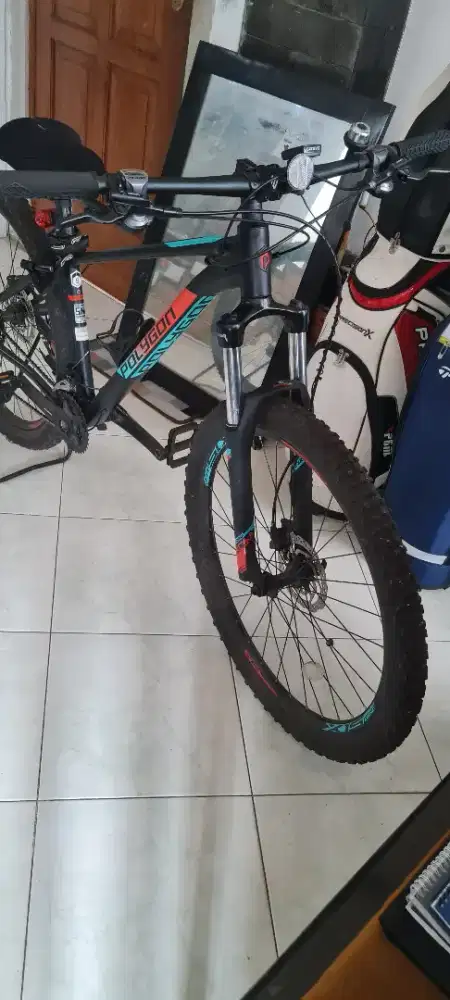 Sepeda merk Polygon XTRADA